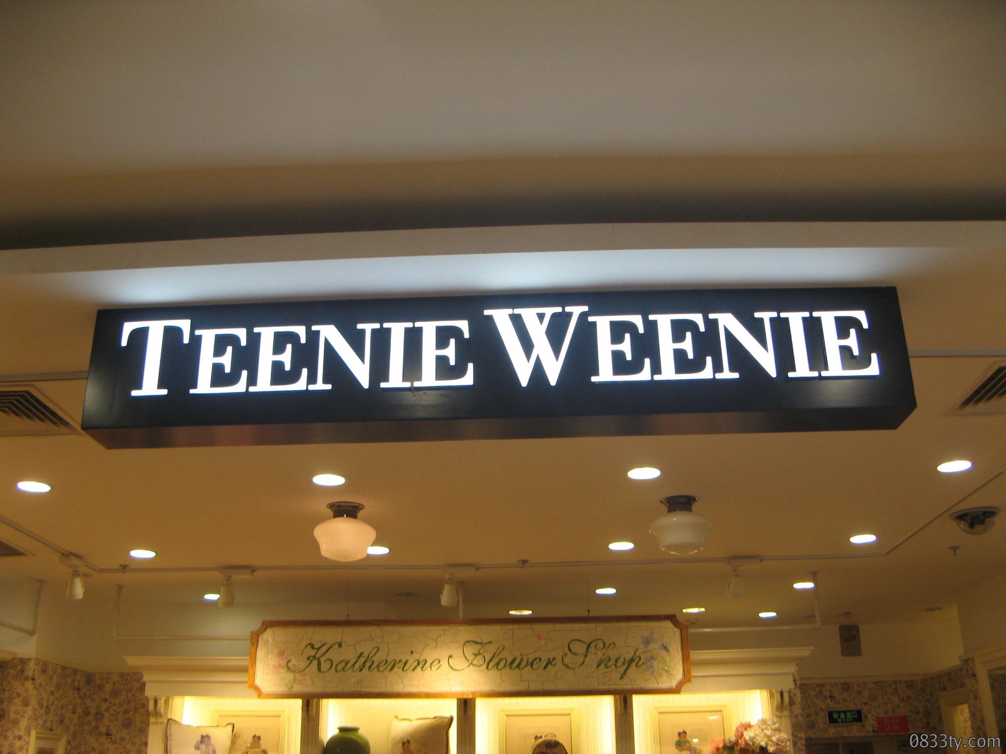 TEENIEWEENIE迷你发光字